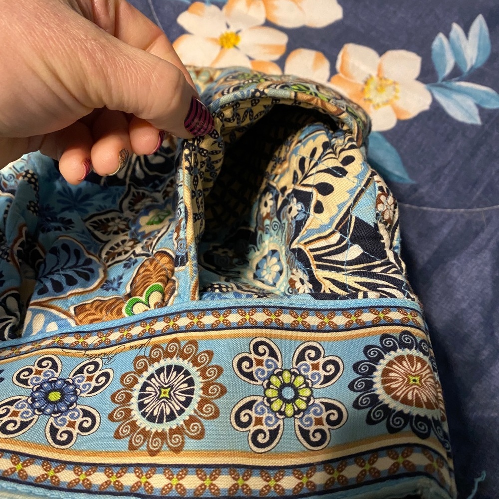 SALE: Vera Bradley purse - Picture 5 of 5